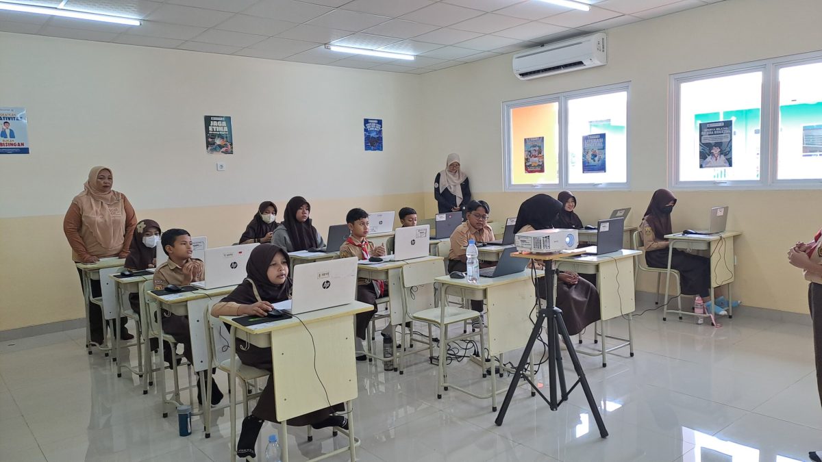 Tren Pendidikan Modern yang Mengubah Cara Belajar Siswa di Era Digital Saat Ini